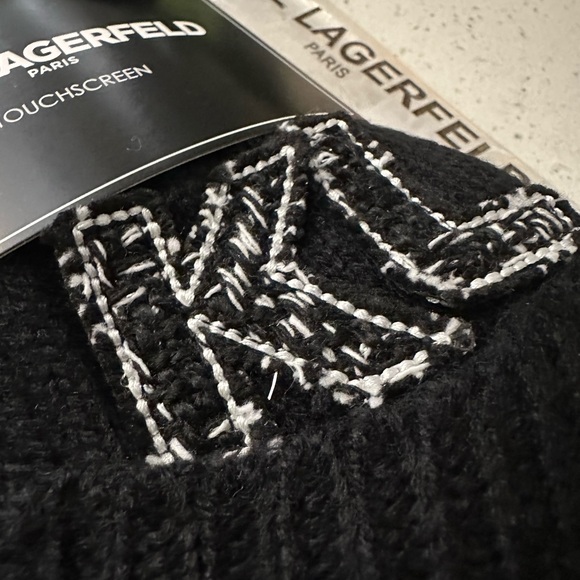Karl Lagerfeld Sleek Black Touch Screen Gloves with sewn on KL initials - Picture 14 of 14